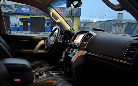 Toyota Land Cruiser 200, 2012 год, 4 500 000 рублей, 9 фотография