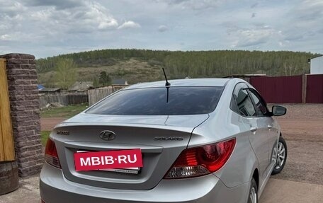 Hyundai Solaris II рестайлинг, 2013 год, 860 000 рублей, 5 фотография