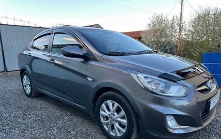 Hyundai Solaris II рестайлинг, 2011 год, 689 000 рублей, 4 фотография