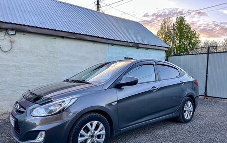 Hyundai Solaris II рестайлинг, 2011 год, 689 000 рублей, 11 фотография