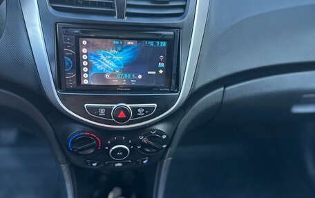 Hyundai Solaris II рестайлинг, 2011 год, 689 000 рублей, 13 фотография