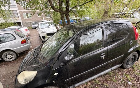 Peugeot 107 I рестайлинг, 2007 год, 400 000 рублей, 3 фотография