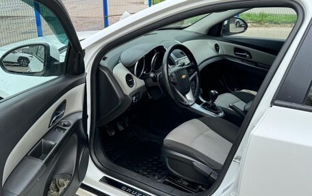Chevrolet Cruze II, 2013 год, 930 000 рублей, 8 фотография
