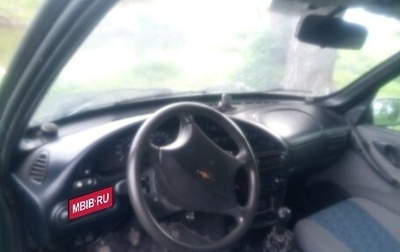 Chevrolet Niva I рестайлинг, 2005 год, 600 000 рублей, 1 фотография