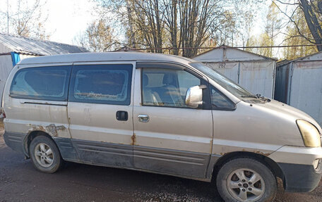 Hyundai Starex I рестайлинг, 2006 год, 400 000 рублей, 2 фотография