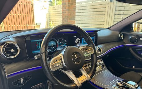 Mercedes-Benz E-Класс, 2018 год, 3 300 000 рублей, 11 фотография