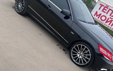 Mercedes-Benz E-Класс, 2009 год, 1 400 000 рублей, 4 фотография