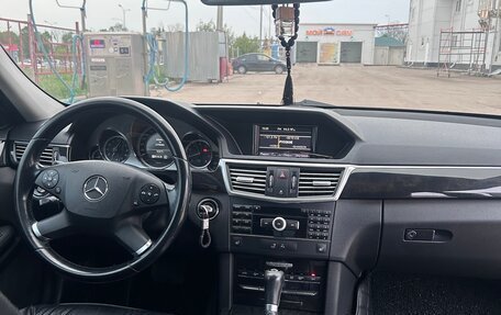 Mercedes-Benz E-Класс, 2009 год, 1 400 000 рублей, 10 фотография