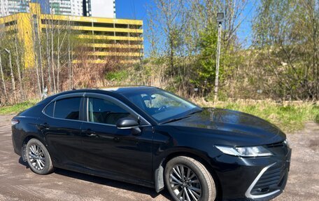 Toyota Camry, 2021 год, 3 600 000 рублей, 2 фотография