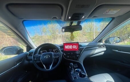 Toyota Camry, 2021 год, 3 600 000 рублей, 9 фотография