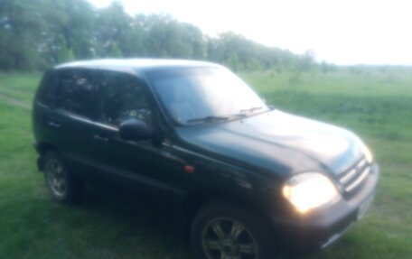 Chevrolet Niva I рестайлинг, 2005 год, 600 000 рублей, 3 фотография