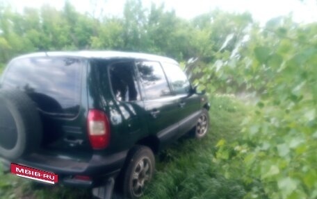 Chevrolet Niva I рестайлинг, 2005 год, 600 000 рублей, 14 фотография