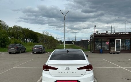Hyundai Elantra VI рестайлинг, 2019 год, 1 544 000 рублей, 6 фотография
