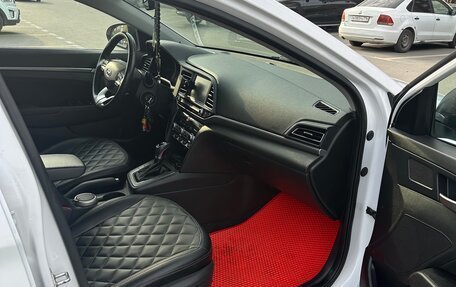 Hyundai Elantra VI рестайлинг, 2019 год, 1 544 000 рублей, 15 фотография