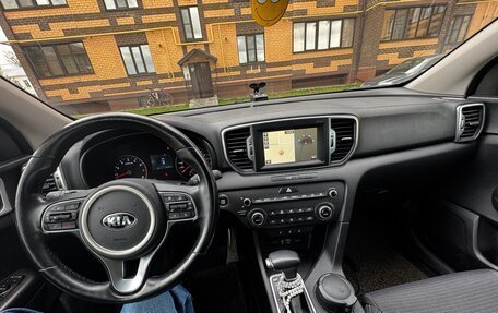KIA Sportage IV рестайлинг, 2017 год, 2 500 000 рублей, 6 фотография