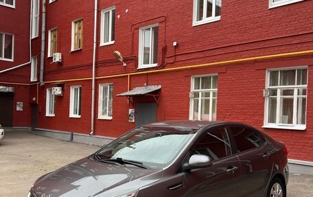 KIA Rio III рестайлинг, 2012 год, 1 050 000 рублей, 2 фотография