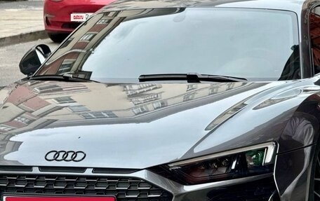 Audi R8, 2019 год, 18 200 000 рублей, 2 фотография
