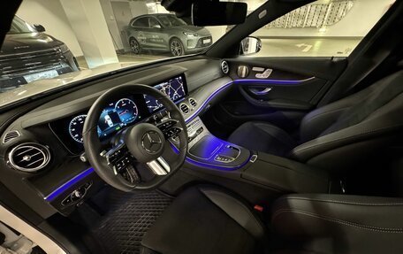 Mercedes-Benz E-Класс, 2022 год, 5 900 000 рублей, 12 фотография