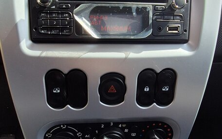 Renault Sandero I, 2013 год, 650 000 рублей, 9 фотография