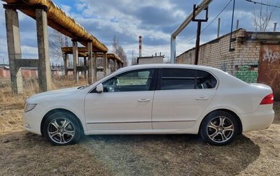 Skoda Superb III рестайлинг, 2012 год, 950 000 рублей, 1 фотография