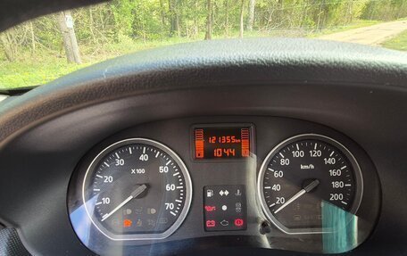 Renault Sandero I, 2013 год, 650 000 рублей, 11 фотография