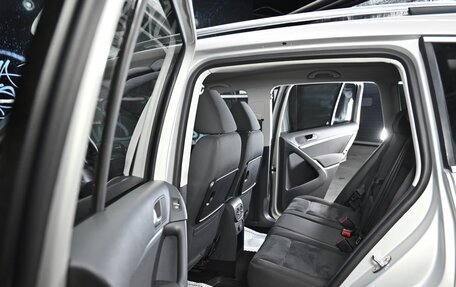 Volkswagen Tiguan I, 2011 год, 1 195 000 рублей, 13 фотография