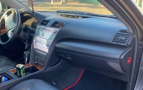 Toyota Camry, 2008 год, 870 000 рублей, 4 фотография