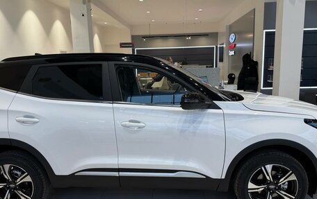 Chery Tiggo 4 I рестайлинг, 2025 год, 2 420 000 рублей, 4 фотография