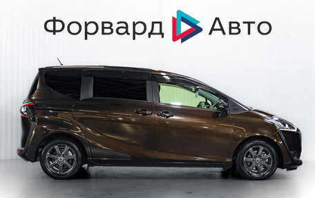 Toyota Sienta II, 2018 год, 1 590 000 рублей, 8 фотография