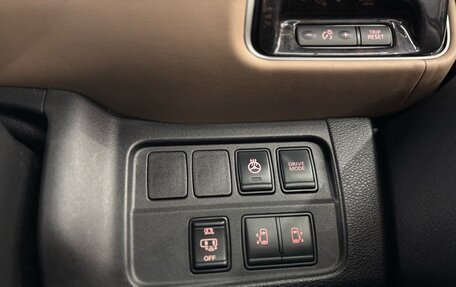 Nissan Serena IV, 2019 год, 2 377 000 рублей, 16 фотография