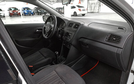 Volkswagen Polo VI (EU Market), 2019 год, 1 200 000 рублей, 15 фотография
