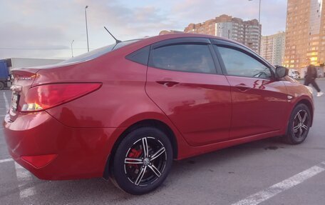Hyundai Solaris II рестайлинг, 2014 год, 1 050 000 рублей, 5 фотография