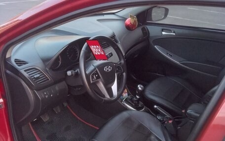 Hyundai Solaris II рестайлинг, 2014 год, 1 050 000 рублей, 10 фотография