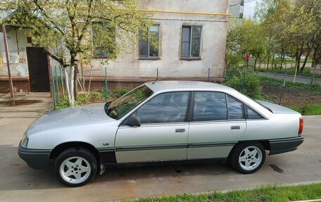 Opel Omega A, 1988 год, 170 000 рублей, 1 фотография