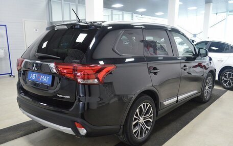 Mitsubishi Outlander III рестайлинг 3, 2016 год, 1 599 000 рублей, 6 фотография