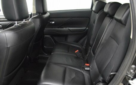 Mitsubishi Outlander III рестайлинг 3, 2016 год, 1 599 000 рублей, 21 фотография