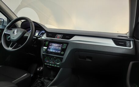 Skoda Rapid I, 2018 год, 1 133 000 рублей, 7 фотография