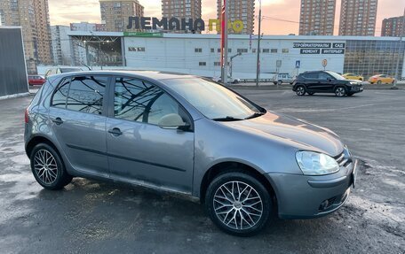Volkswagen Golf V, 2006 год, 600 000 рублей, 2 фотография