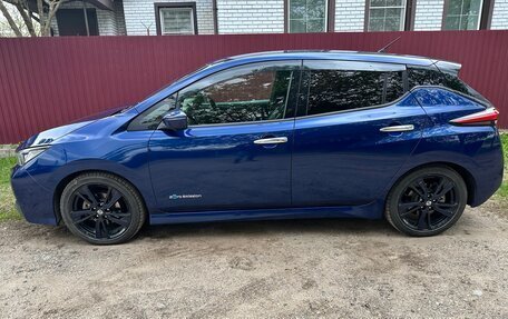 Nissan Leaf II, 2018 год, 1 750 000 рублей, 4 фотография