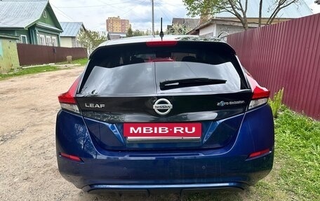 Nissan Leaf II, 2018 год, 1 750 000 рублей, 6 фотография