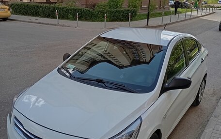 Hyundai Solaris II рестайлинг, 2015 год, 690 000 рублей, 9 фотография