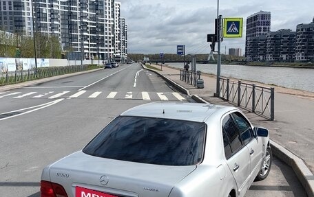 Mercedes-Benz E-Класс, 1998 год, 430 000 рублей, 4 фотография
