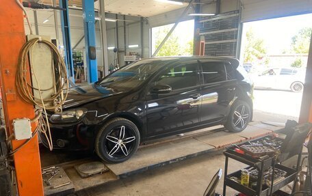 Volkswagen Golf VI, 2011 год, 1 300 000 рублей, 15 фотография