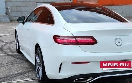 Mercedes-Benz E-Класс, 2019 год, 4 700 000 рублей, 7 фотография