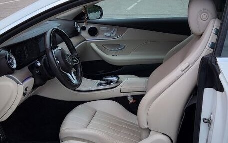 Mercedes-Benz E-Класс, 2019 год, 4 700 000 рублей, 17 фотография