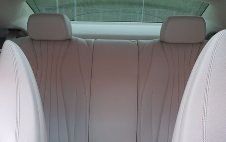 Mercedes-Benz E-Класс, 2019 год, 4 700 000 рублей, 32 фотография