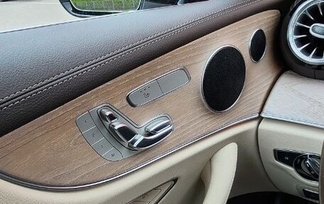 Mercedes-Benz E-Класс, 2019 год, 4 700 000 рублей, 35 фотография