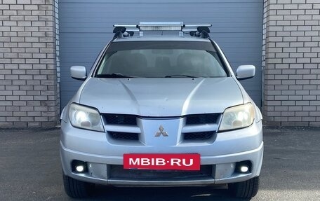 Mitsubishi Outlander III рестайлинг 3, 2004 год, 489 000 рублей, 2 фотография