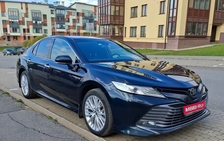 Toyota Camry, 2020 год, 3 390 000 рублей, 1 фотография