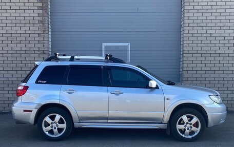 Mitsubishi Outlander III рестайлинг 3, 2004 год, 489 000 рублей, 8 фотография